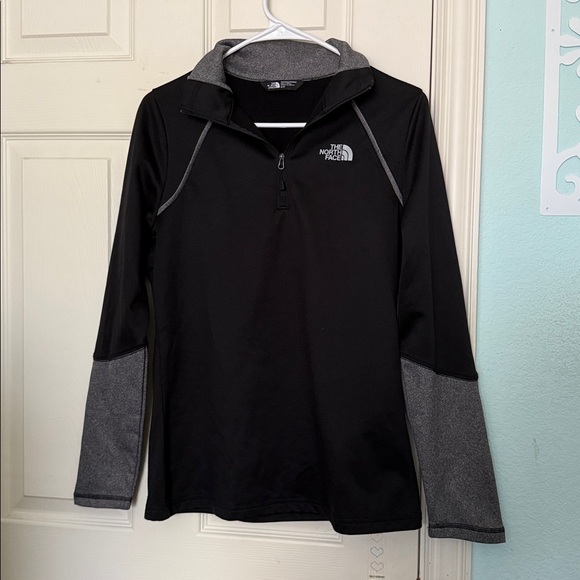 The North Face Tops - The North Face Women’s Quarter Zip